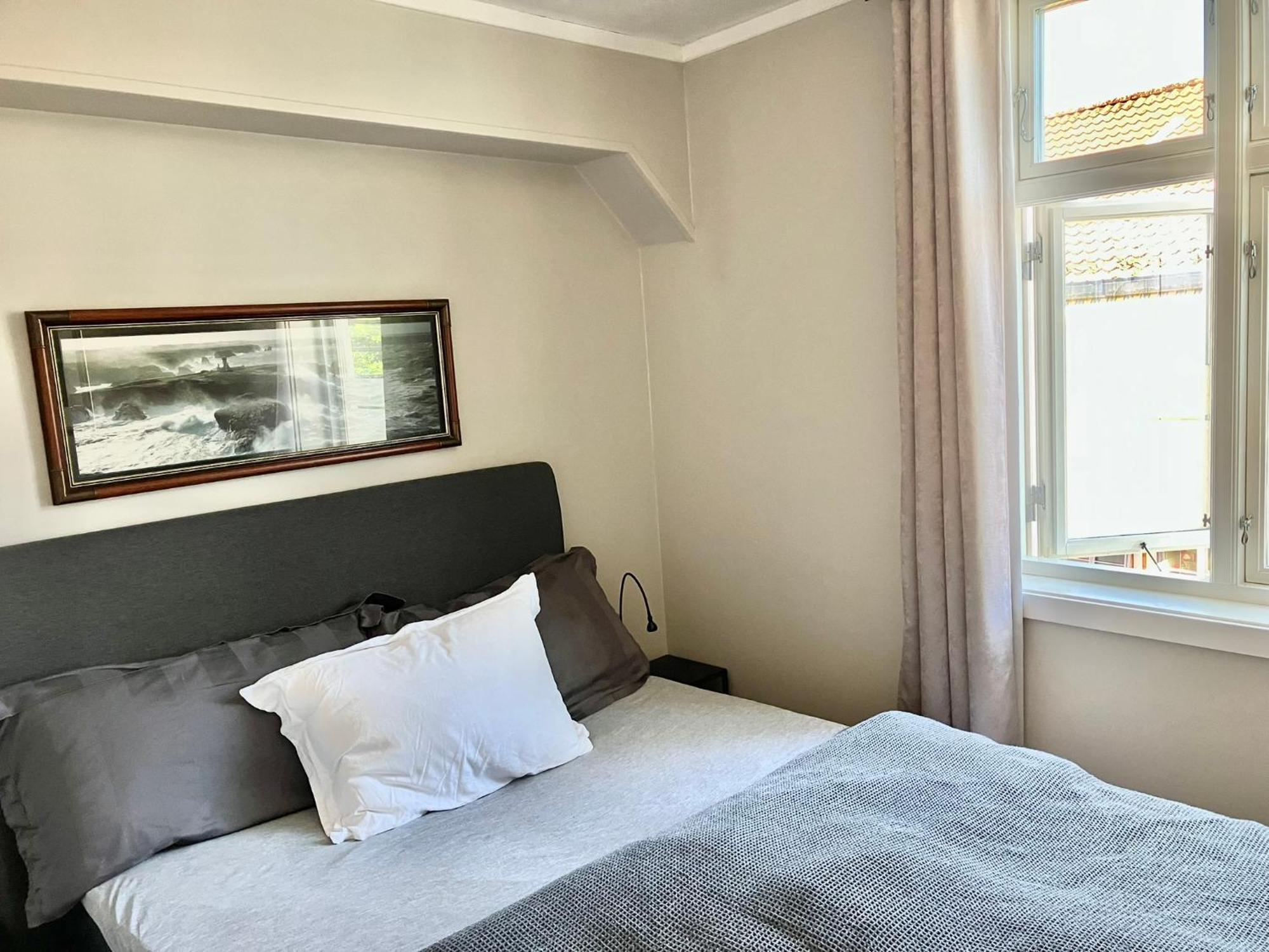 Victoriagarden Apartment Гримстад Екстериор снимка